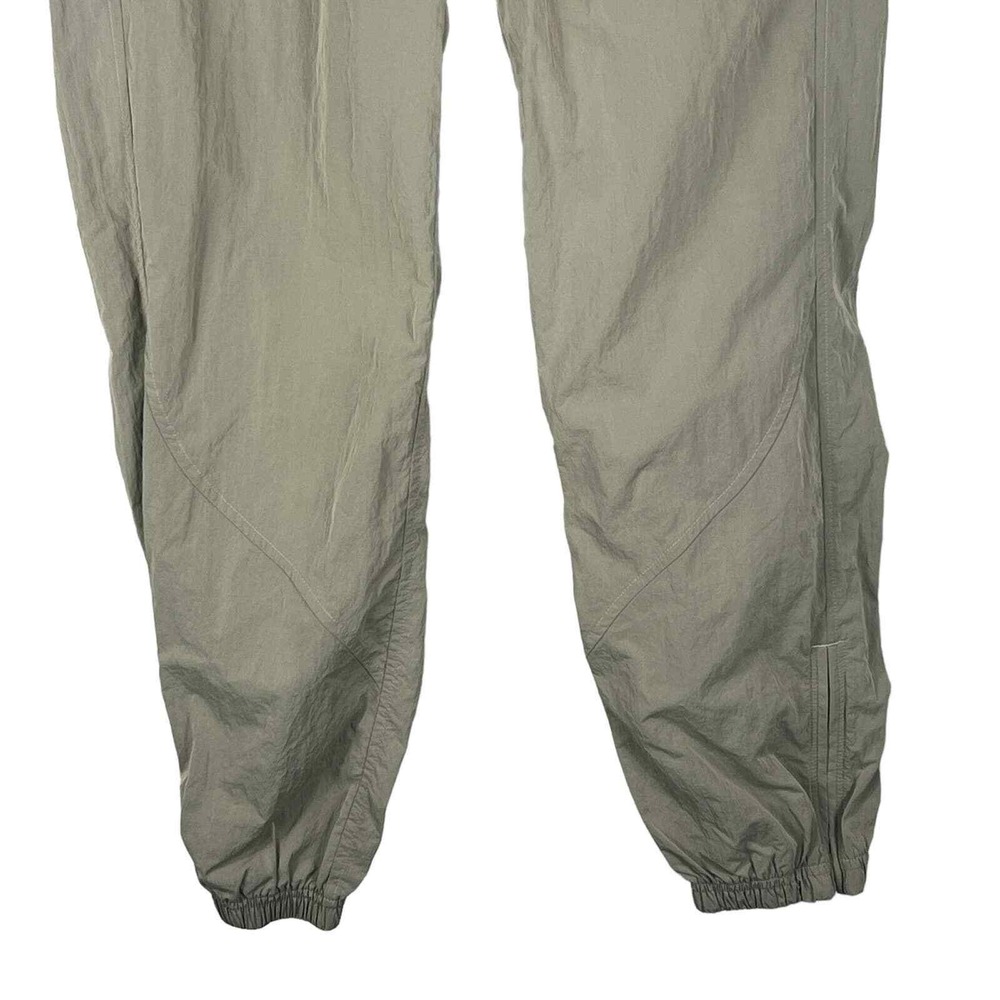 Lululemon Lab Sage Green Nylon Mid Rise Jogger Pants Womens 4 Streetwear - Picture 9 of 14